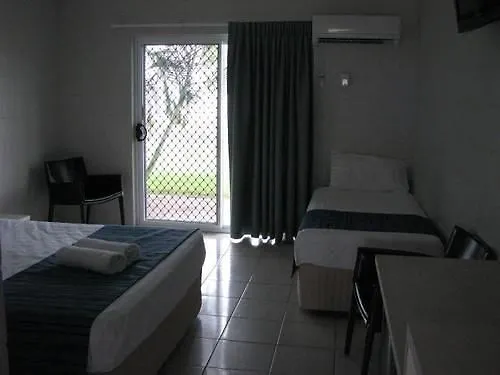 فندق Cardwell Beachcomber Motel & Tourist Park