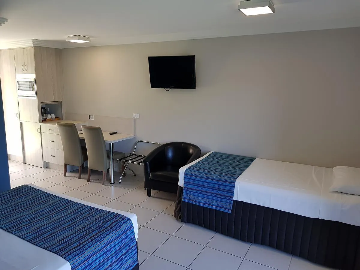 فندق Cardwell Beachcomber Motel & Tourist Park